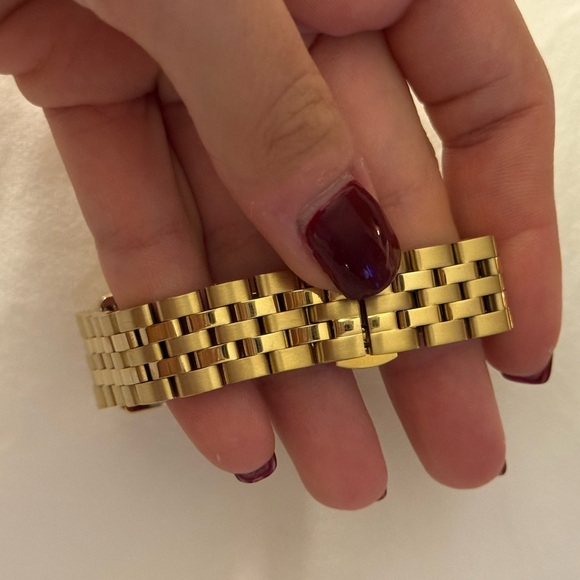 Hexter & Baines Gold Rectangular Face Watch - Picture 7 of 9